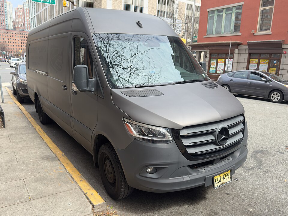 Mercedes Sprinter 315 CDI 2018 — комбе