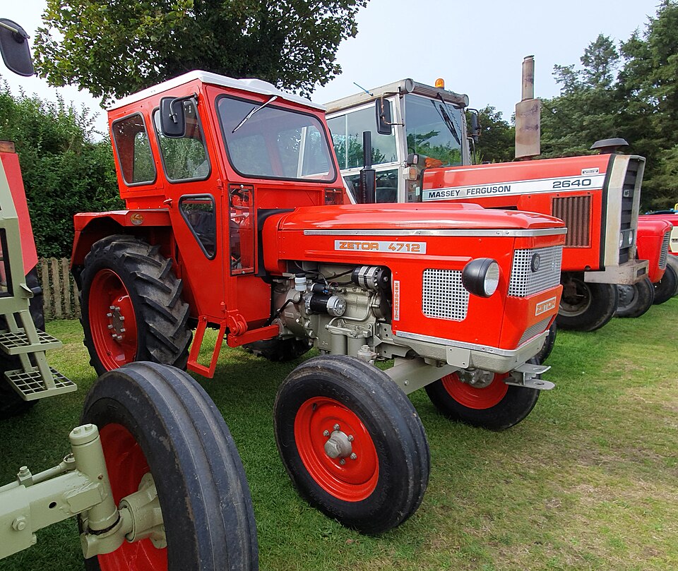 Трактор Zetor 5211 — 1998 — Велес